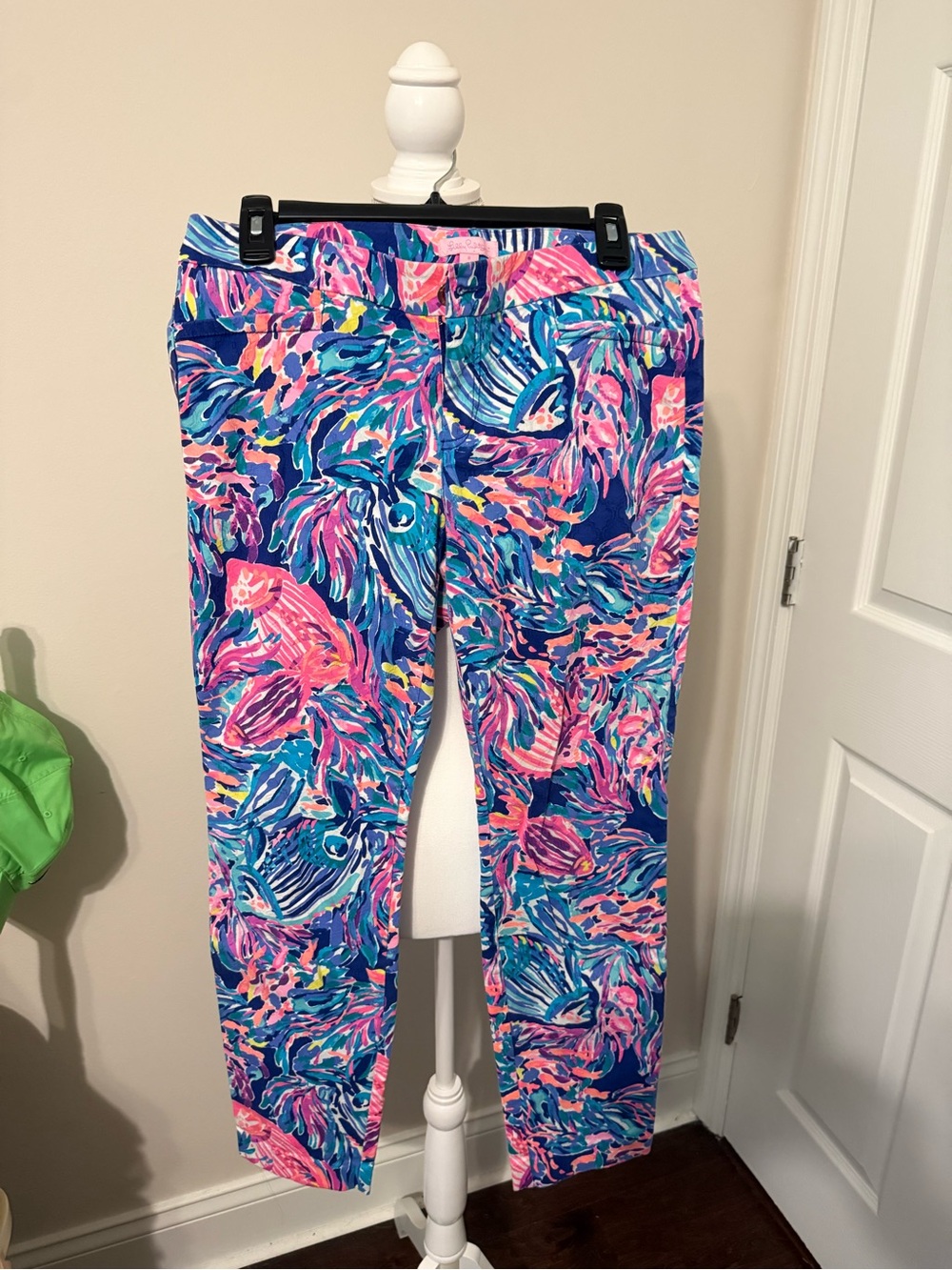 Lilly Pulitzer Kelly Ankle Pants Colorful Vibrant Fish Print Skinny Size 8 Blue
